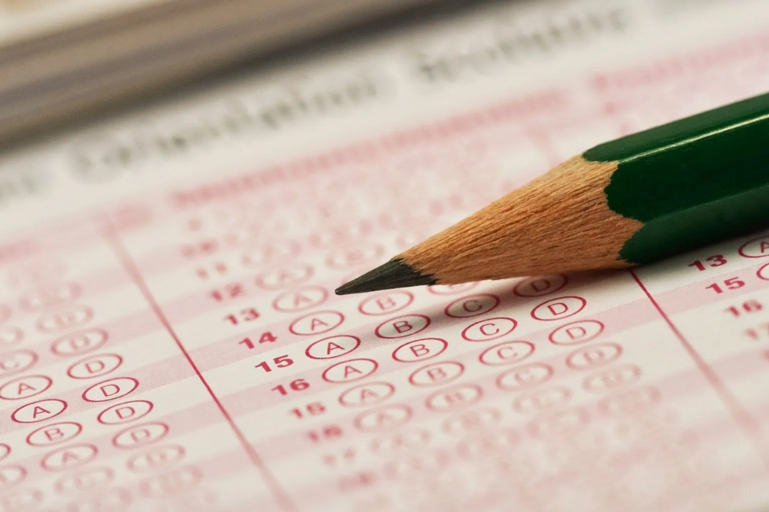 Admission universitaire : pourquoi le test facultatif reste la norme aux États-Unis