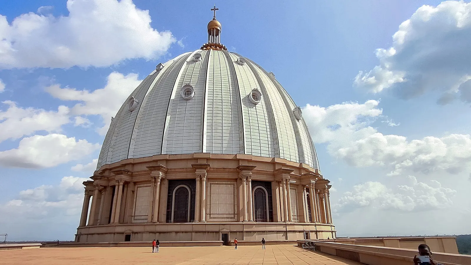 Basilique Notre-Dame-de-la-Paix de Yamoussoukro, Côte d’Ivoire