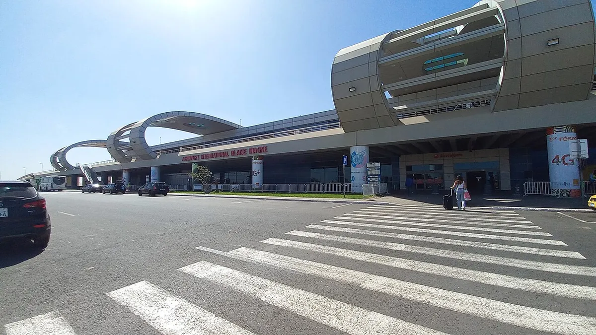 Blaise Diagne International Airport (DSS)